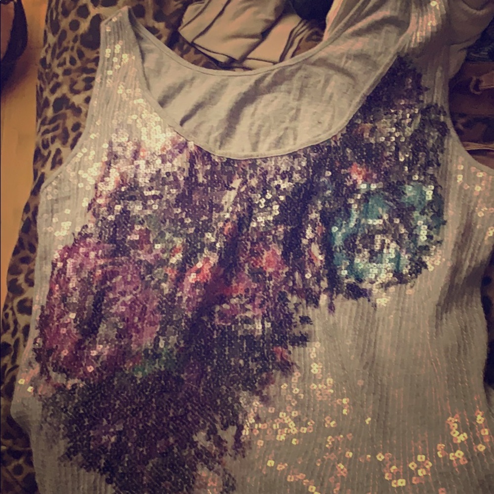Designed tank top